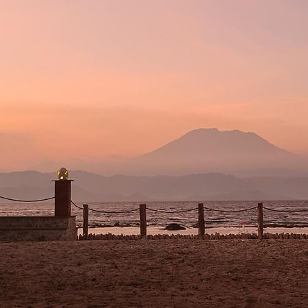 Beach House Penida Ped Экстерьер фото